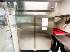 Refrigerador/Freezer alto com 2 portas